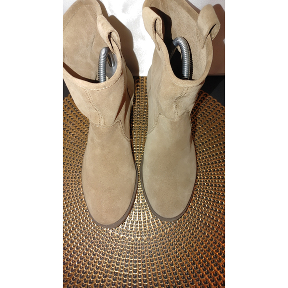 Sole Society Natasha Suede Booties Size 8.5M - Picture 3 of 5